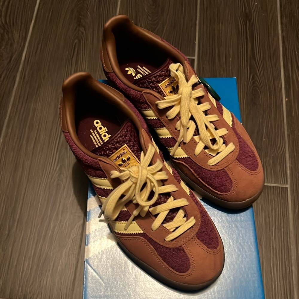 Adidas Gazelle Indoor maroon